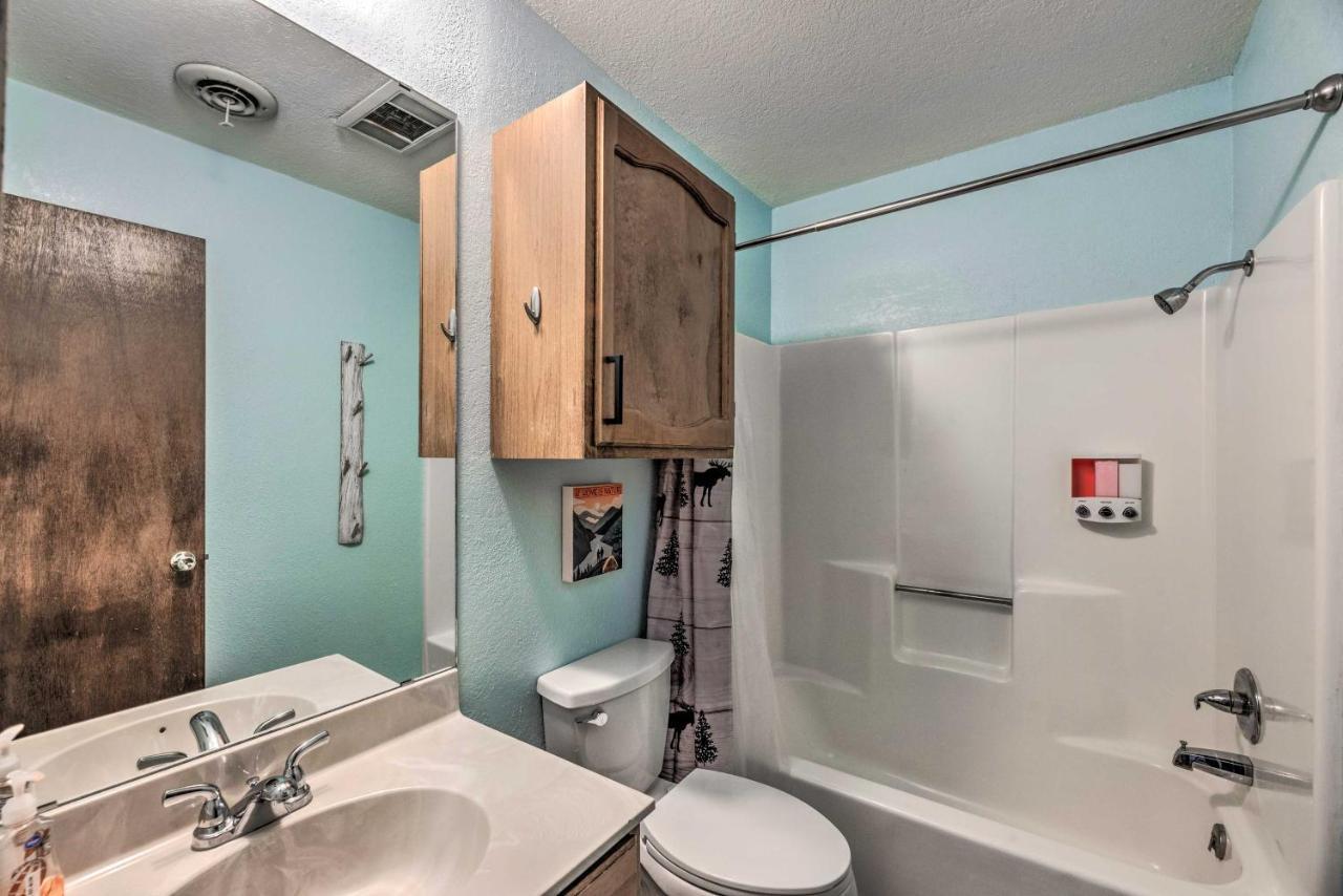 Hike, Golf And Explore Ruidoso Retreat With Deck! エクステリア 写真