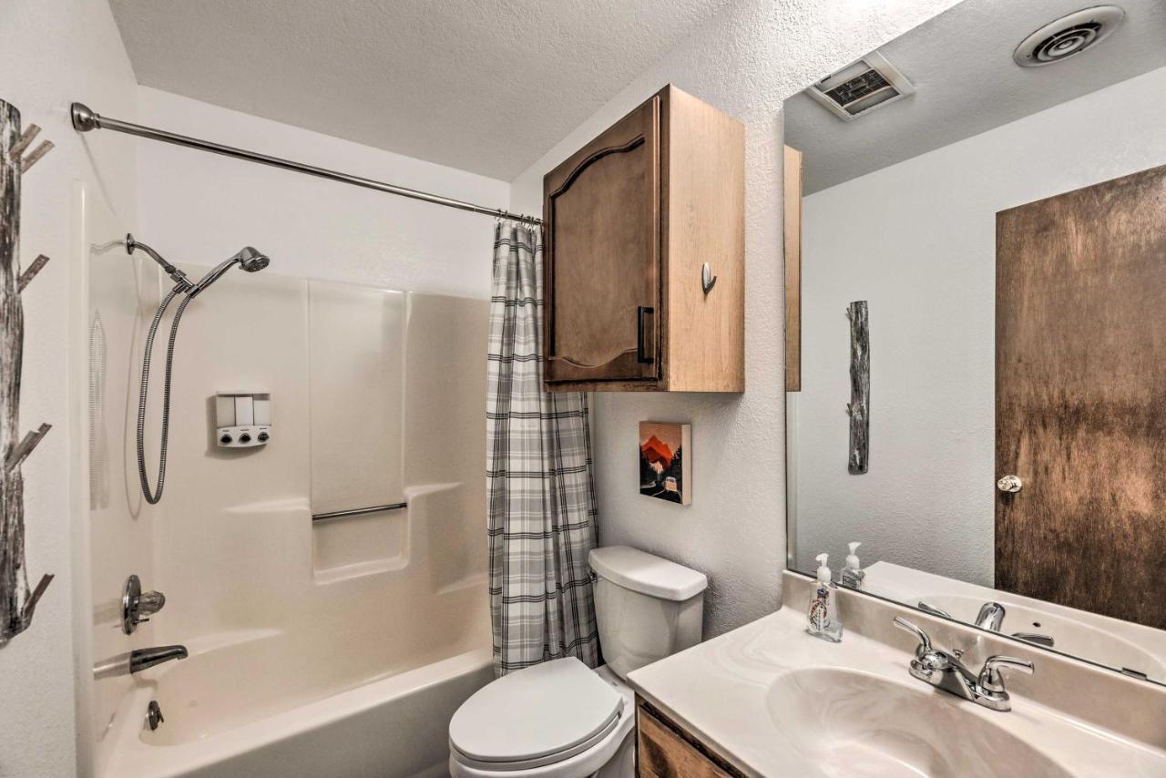 Hike, Golf And Explore Ruidoso Retreat With Deck! エクステリア 写真
