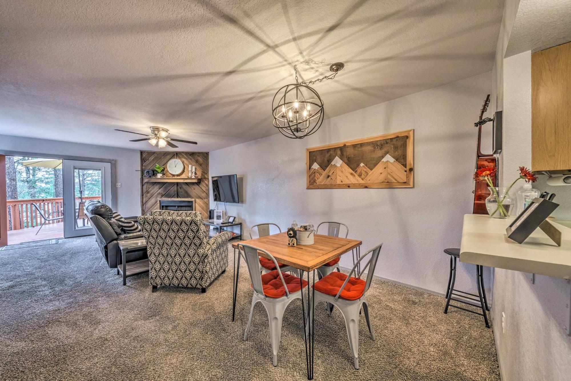 Hike, Golf And Explore Ruidoso Retreat With Deck! エクステリア 写真